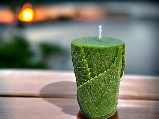Eco Glow Geen Harmony Beeswax Candle 4" x 2"