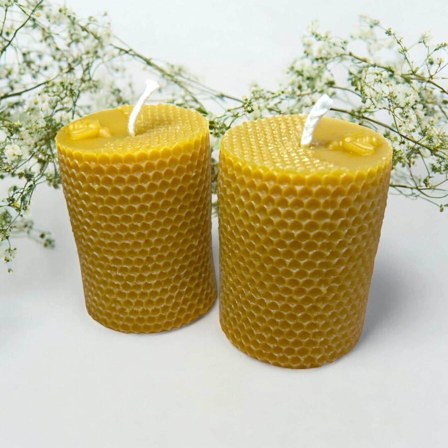 BeeLight Glow Set – Handcrafted Beeswax Candles with Bee Design (Set of 2 or 4)