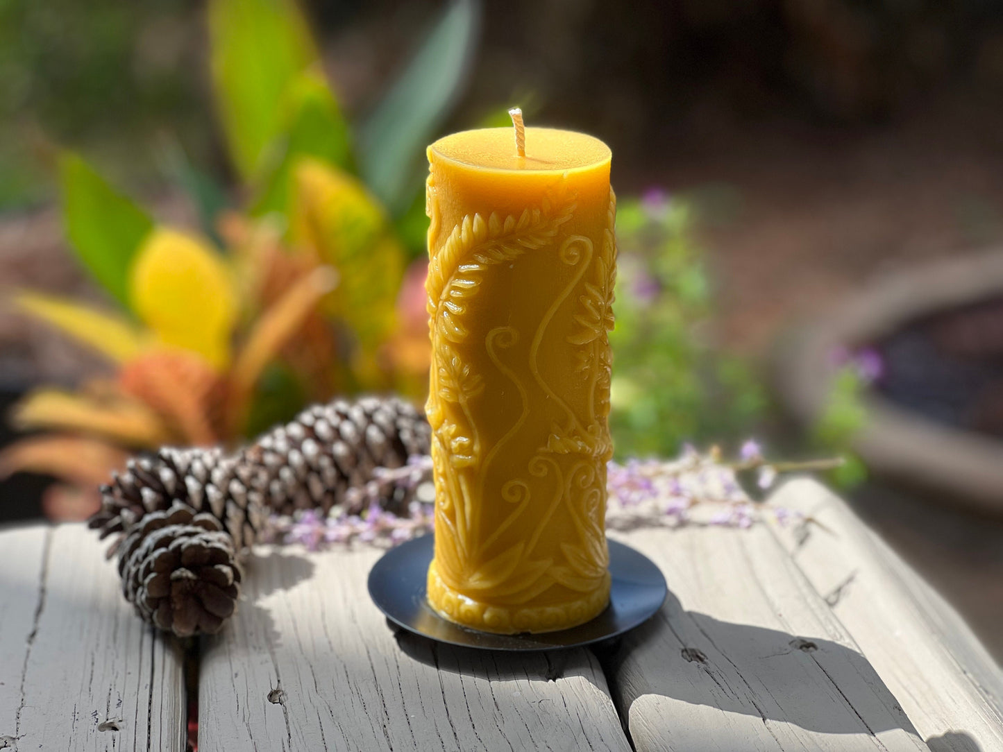 Fern Leaf Beeswax Pillar Candle – 7.2" Handmade, 100% Pure Beeswax