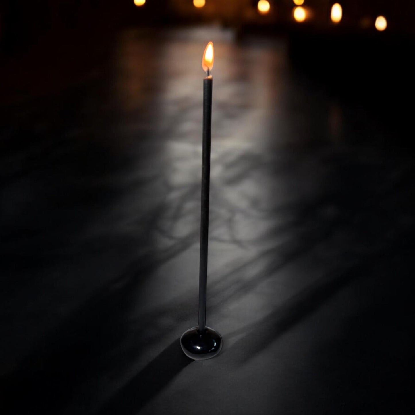 Absolute Black – Set of 60 Pure Beeswax Candles with Ceramic Holder