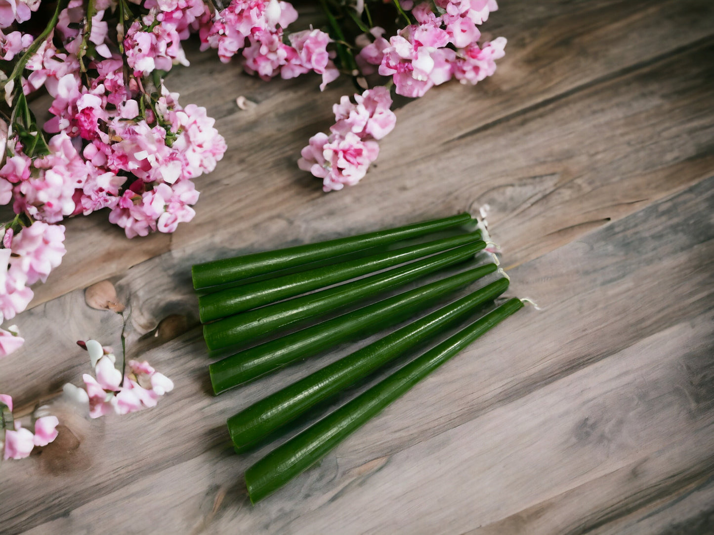 Set of 6 Green Beeswax Pillar Dinner Candles 10"