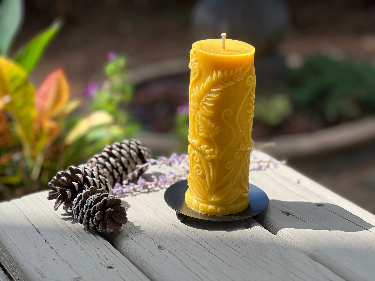 Fern Leaf Beeswax Pillar Candle – 7.2" Handmade, 100% Pure Beeswax